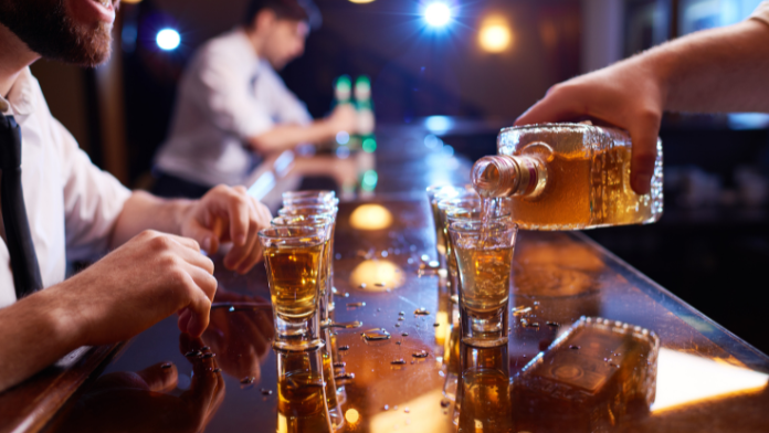 Alcolici: 8 milioni di italiani a rischio